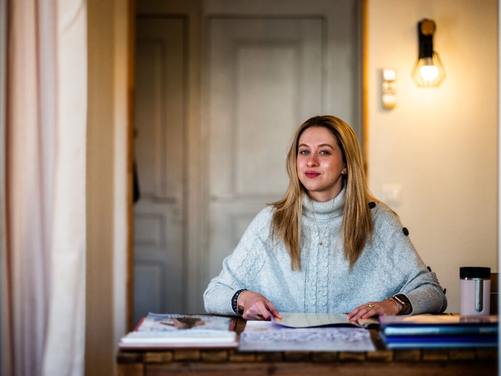 Catarina Kohler, née en 1999 en Andorre, arrivée en France en 2019. Vit à Perpignan, Pyrénées-Orientales, France.