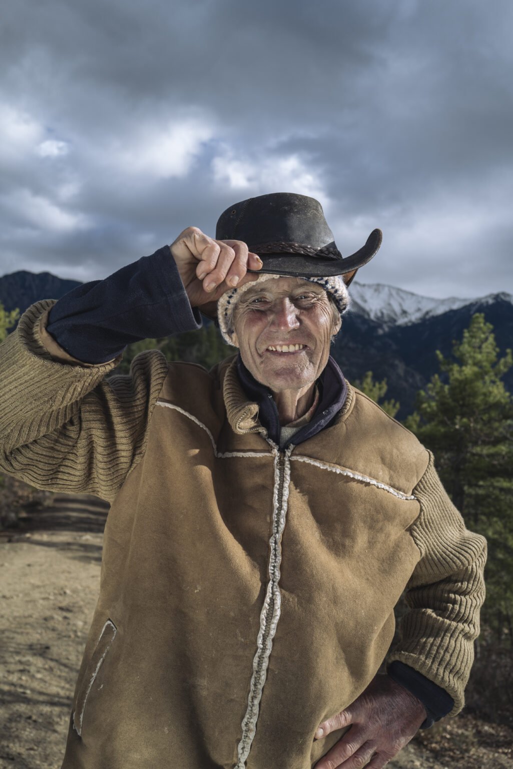 Werner Linn, né en 1952 en Allemagne, arrivé en France en 1998. Vit à Vernet-les-Bains, Pyrénées-Orientales, France.